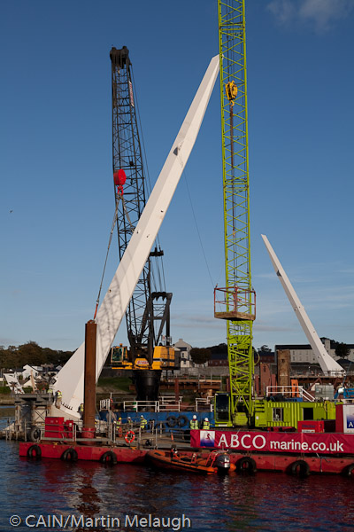 Peace Bridge, River Foyle, Derry - Photo  4  of 22