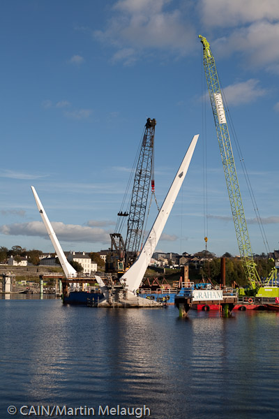 Peace Bridge, River Foyle, Derry - Photo  5  of 22