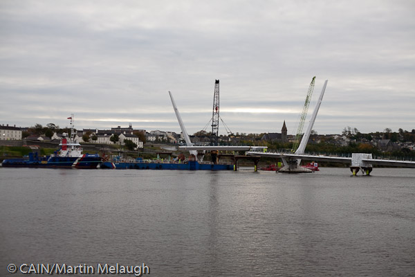 Peace Bridge, River Foyle, Derry - Photo  6  of 22